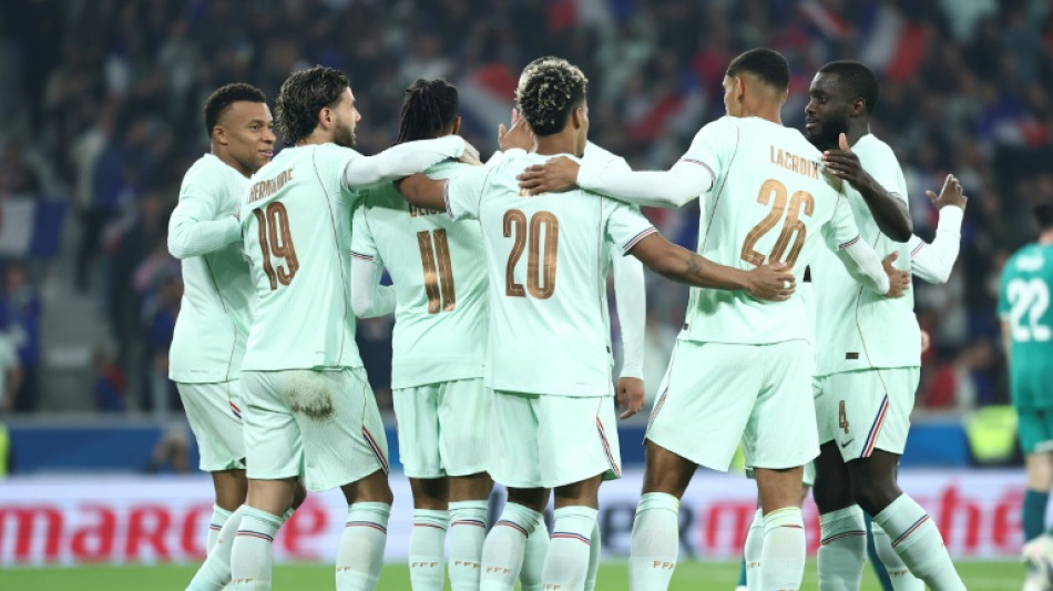 Equipe de France: des certitudes mais un beau r&ocirc;le &agrave; trouver pour Demb&eacute;l&eacute;