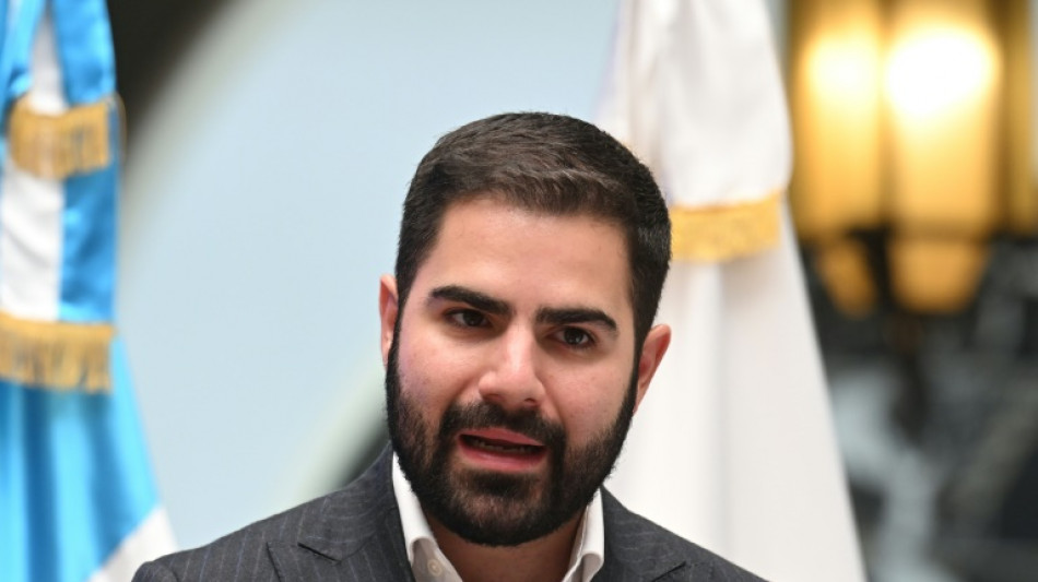 Guatemala investiga suposta rede de tr&aacute;fico de pessoas que operava em minist&eacute;rio