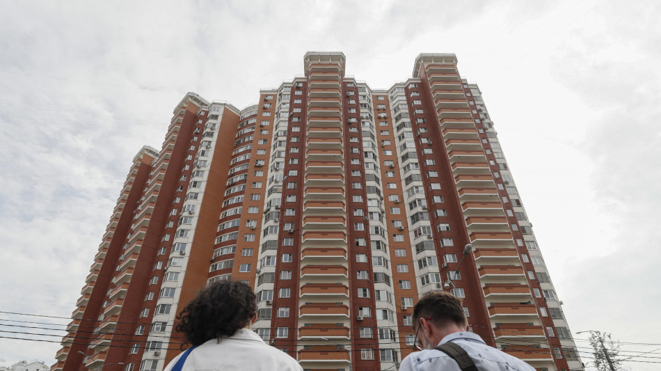 Decine di droni ucraini contro Mosca