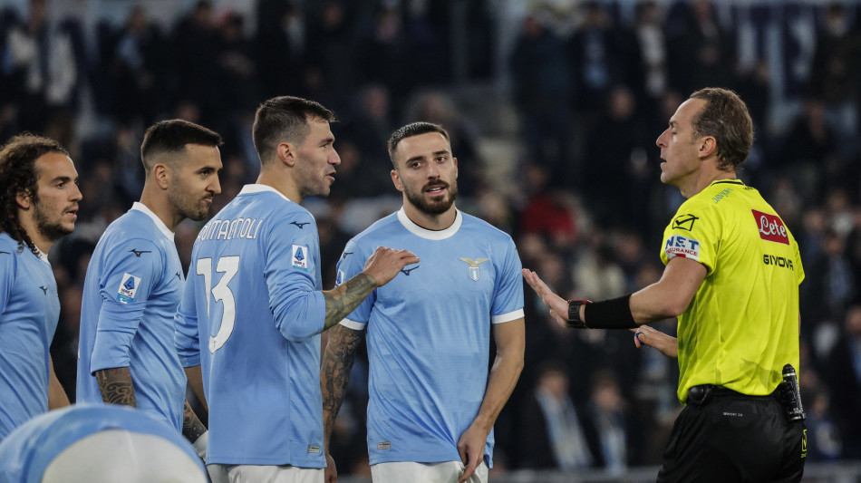 Sarri "arbitri? Situazione chiara ma se parlo mi squalificano'