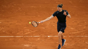 Roland-Garros: Zverev donne une le&ccedil;on au jeune Jodar