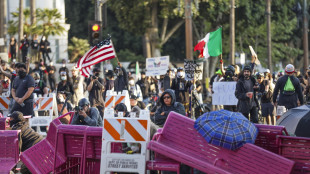 Los Angeles, 10 arresti durante gli scontri con la polizia