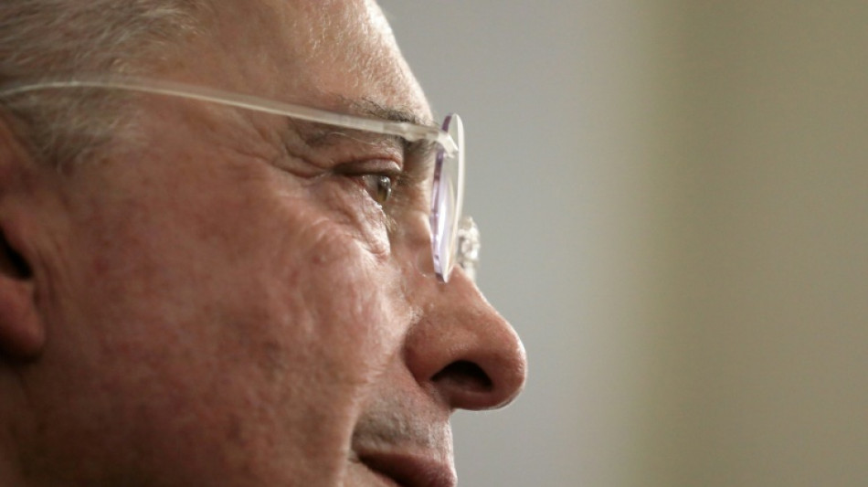 Colômbia aguarda decisão contra ex-presidente Uribe por subornar paramilitares