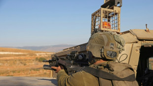 Membros do Hezbollah liban&ecirc;s feridos por disparos israelenses perto da fronteira