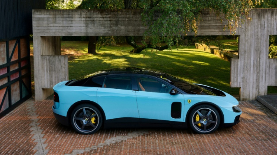 Ferrari d&eacute;voile sa premi&egrave;re voiture &eacute;lectrique