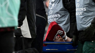 Ligue des champions: Hugo Ekitik&eacute; bless&eacute; et &eacute;vacu&eacute; sur une civi&egrave;re contre le PSG