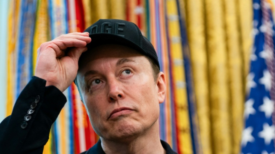 Musk demanda a Apple y OpenAI, a los que acusa de prácticas anticompetencia 
