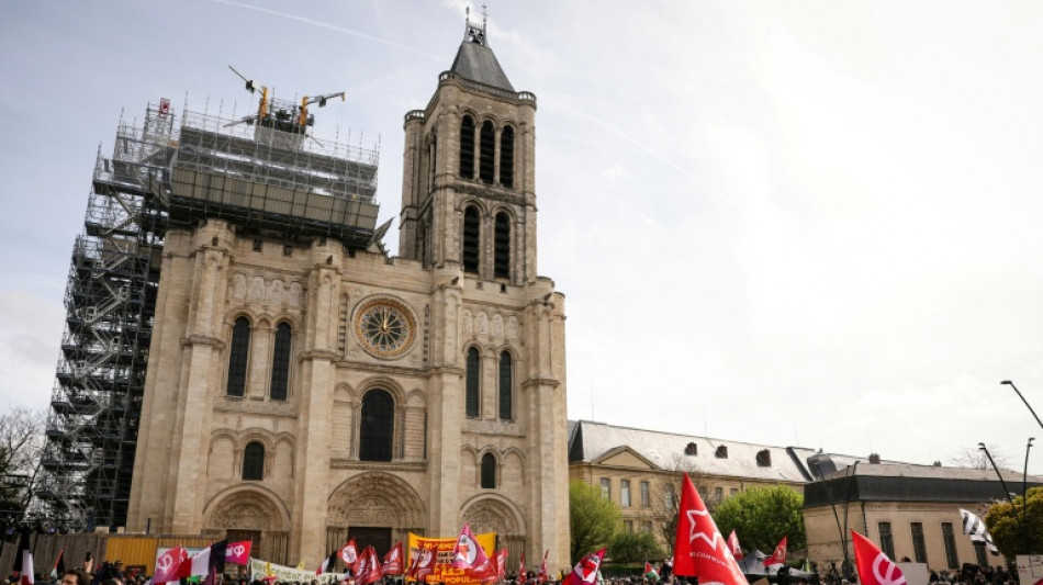 A Saint-Denis, plusieurs milliers de personnes r&eacute;unies contre le racisme, en soutien &agrave; Bally Bagayoko