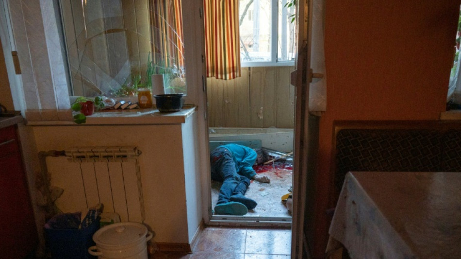 En J&aacute;rkov, los misiles siguen matando a civiles