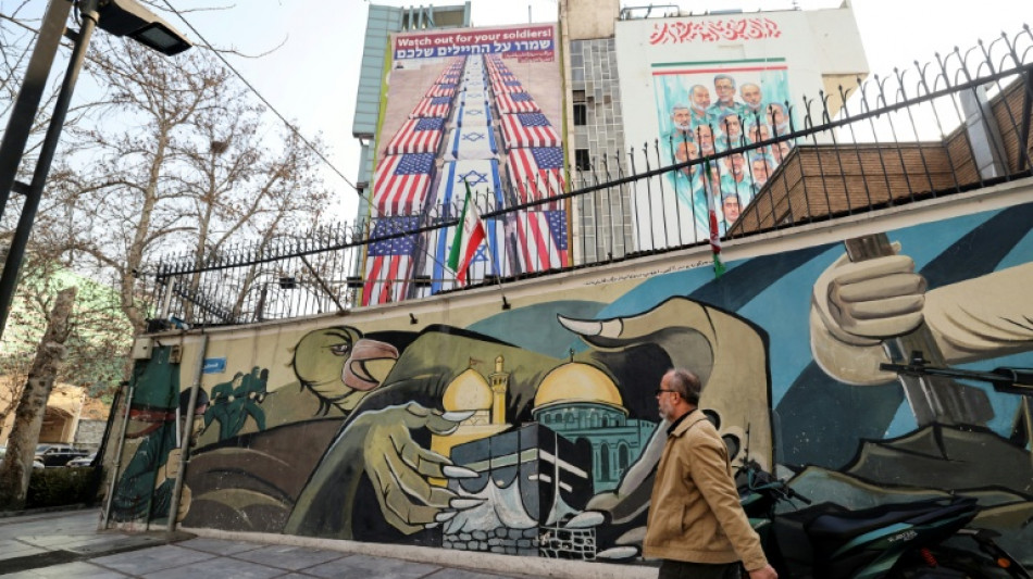 Chanceler iraniano se diz disposto a negocia&ccedil;&atilde;o nuclear 'em p&eacute; de igualdade'