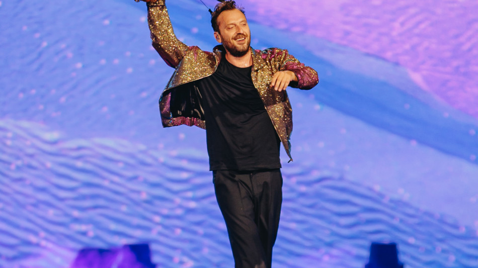 Cremonini 'imperatore' al circo Massimo con 'tanta strada fatta di canzoni'