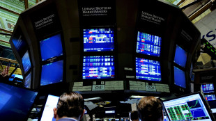 Wall Street apre in calo, Dj -0,97%, nasdaq -0,37%