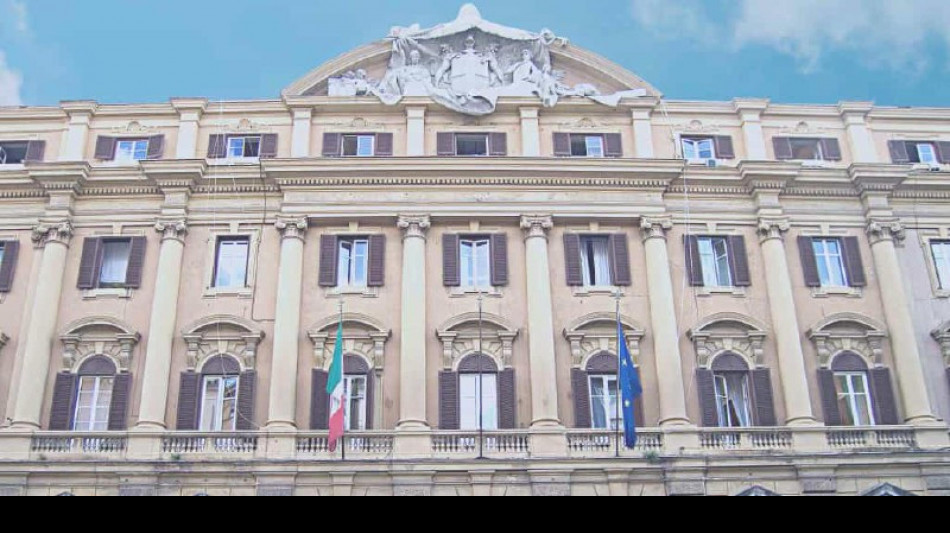 Il Btp valore supera 1,6 miliardi di euro a met&agrave; seduta