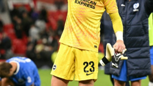 United desperdi&ccedil;a vantagem de dois gols e &eacute; eliminado da Copa da Liga pelo Brighton