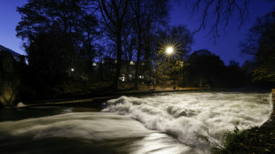 Verschwundene Eisbachwelle in M&uuml;nchen: Kies soll Welle wiederbeleben