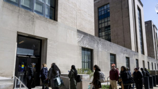 Comienza el despido de 10.000 trabajadores en el Departamento de Salud de EEUU