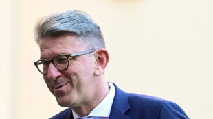 Weimer &uuml;bergibt Firmenanteile&nbsp;an Treuh&auml;nder