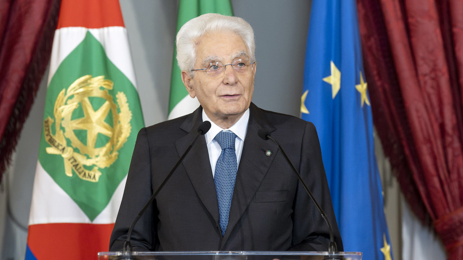 Mattarella, 'avanti senza paure, non prevalga il disimpegno'