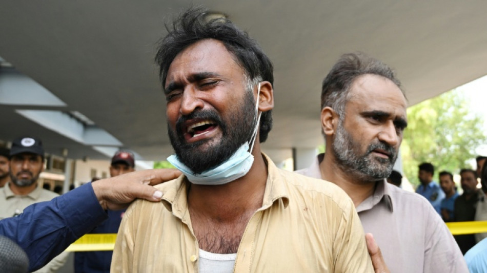 Inc&ecirc;ndio em hospital no Paquist&atilde;o mata 14 beb&ecirc;s 