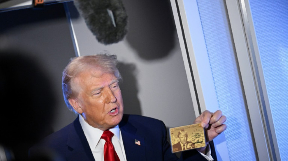 Trump presenta la primera "visa de oro" de cinco millones de dólares