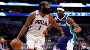 Harden deslumbra ante los Bucks y los Heat queman a los Hawks