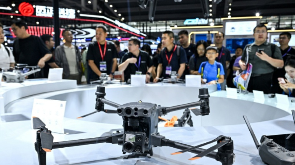 Trump impose des droits de douane sur les drones pour soutenir l'industrie am&eacute;ricaine