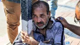 Trabalhadores palestinos presos em Israel s&atilde;o enviados de volta a Gaza sob bombas