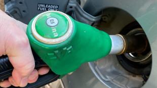 Il petrolio chiude a New York in calo del 5%