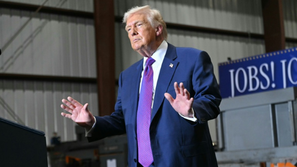 US Supreme Court strikes down Trump global tariffs