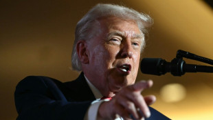 "Basura" de países "de mierda": Trump arremete contra los migrantes con renovada violencia