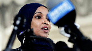 Agentes federais fazem buscas na casa de Ilhan Omar, cr&iacute;tica de Trump
