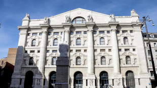 Borsa: Milano apre in ribasso, Ftse Mib -0,89%