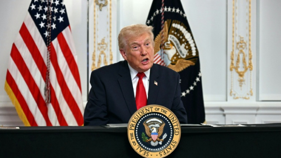 Trump adverte que espaço aéreo da Venezuela deve ser considerado 'fechado'