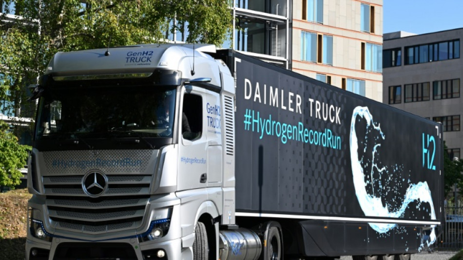 Pour sortir du diesel, le pari incertain du camion à hydrogène