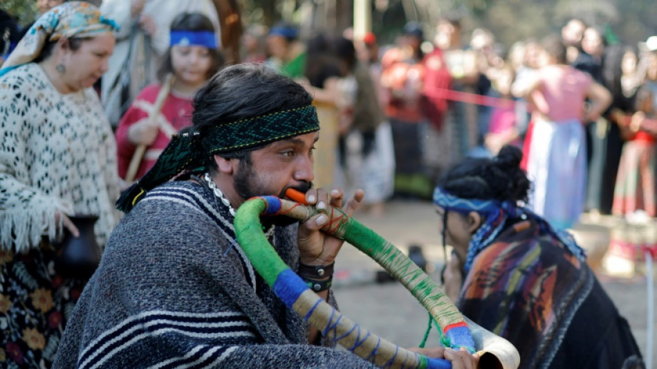 Líderes indígenas concluyen una peregrinación mundial en Chile con un rezo por la naturaleza