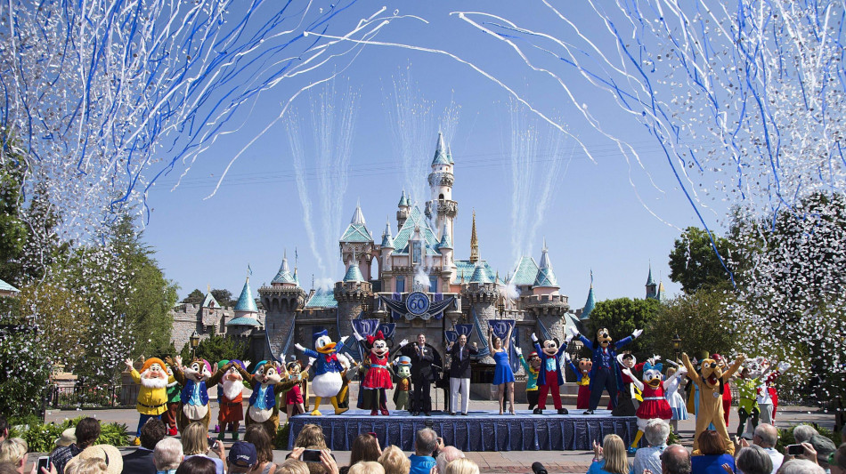 Disneyland, i 70 anni del 'posto più felice del mondo'