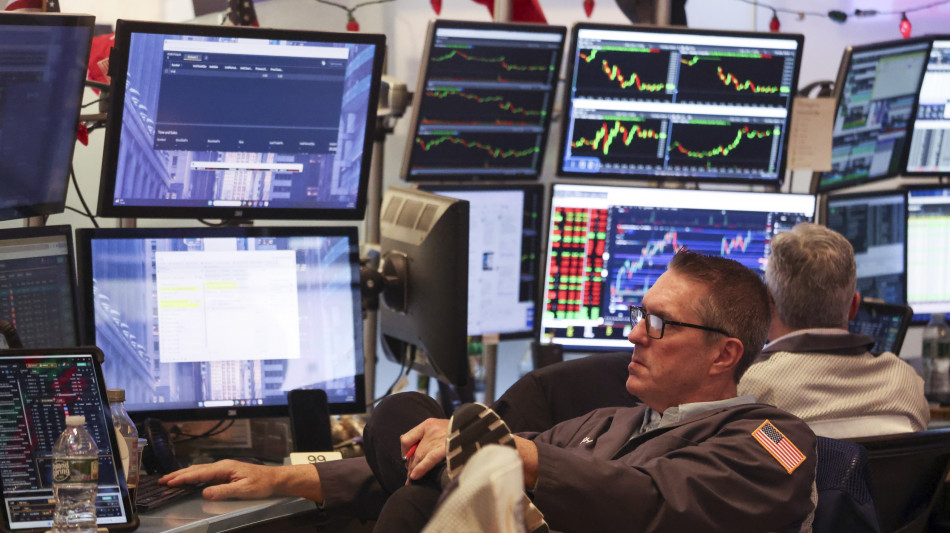Wall Street apre in calo, Dj -0,49%, Nasdaq -1,37%