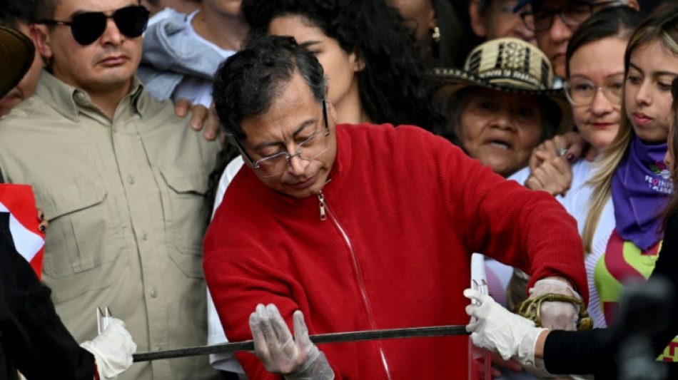 Petro acusa a la justicia de dificultar la restitución de tierras en Colombia