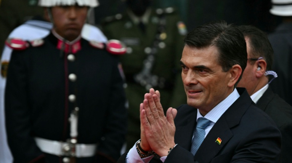 Rodrigo Paz assume presid&ecirc;ncia da Bol&iacute;via e encerra 20 anos de socialismo