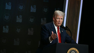 Les nouveaux droits de douane américains entrent en vigueur pour des dizaines d'économies