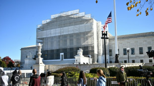 Trump piensa en un "plan B" si la Corte Suprema bloquea su política arancelaria