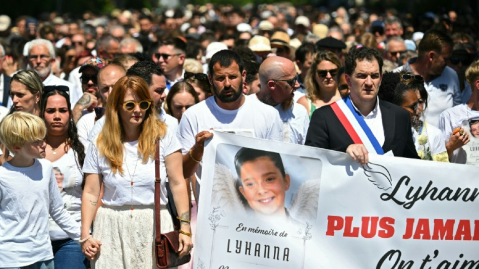 "Notre petit monde s'est effondr&eacute;": Fleurance rend hommage &agrave; Lyhanna 