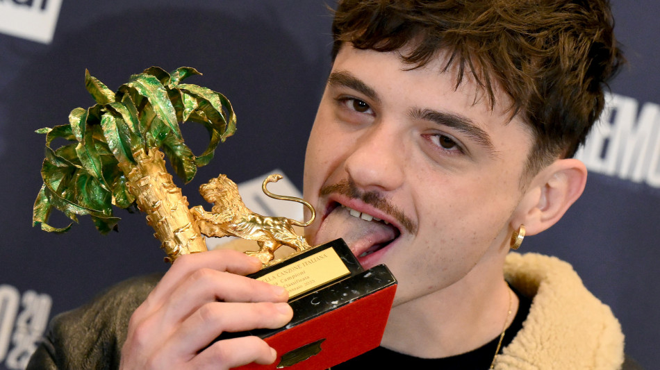La musica italiana domina le classifiche 2025, Olly in vetta tra album e singoli