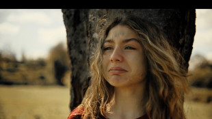 Tutti giù per terra, corto di Puccioni da storia vera di abusi