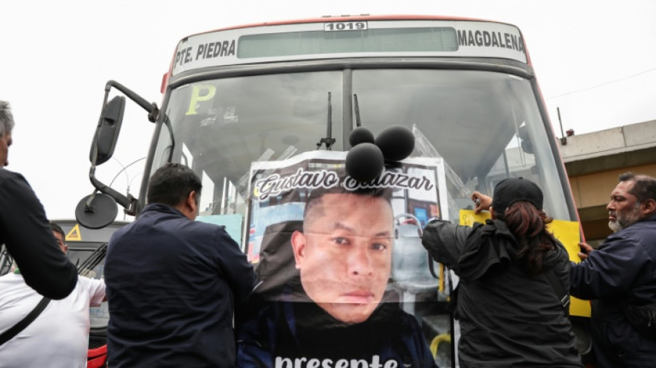 Motorista de ônibus, o trabalho mais perigoso do Peru por causa da extorsão