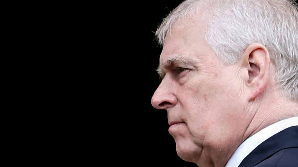 Ex-pr&iacute;ncipe Andrew pode ter transmitido informa&ccedil;&otilde;es confidenciais a Epstein