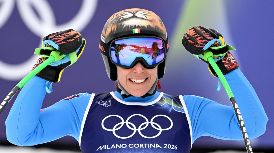 Milano Cortina: standing ovation per Brignone all'arrivo