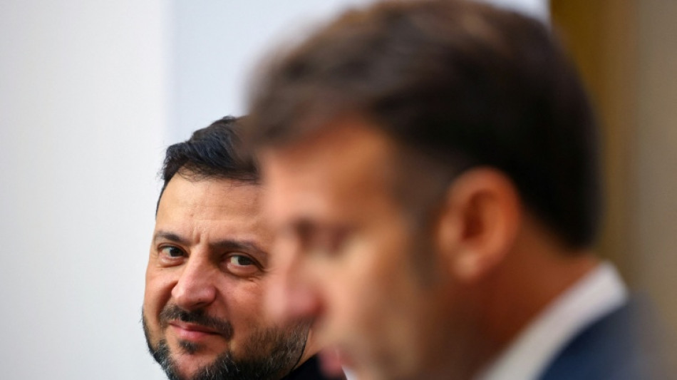 N&eacute;gociations sur l'Ukraine: Zelensky re&ccedil;u par Macron, Trump fait part de son optimisme