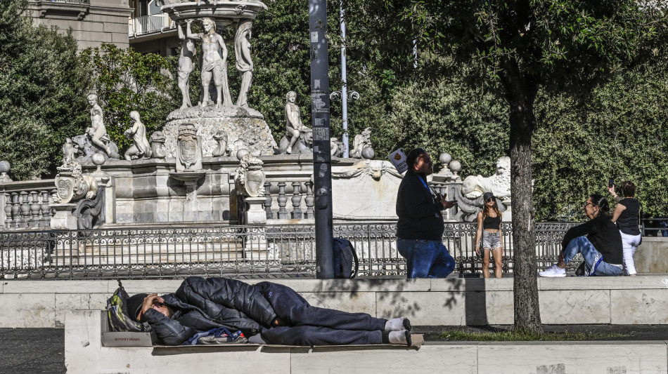 Guyana, Calabria, Campania prime in Ue per rischio povert&agrave;