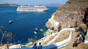 Grèce: taxe de 20 euros pour les passagers de bateaux de croisière à Mykonos et Santorin